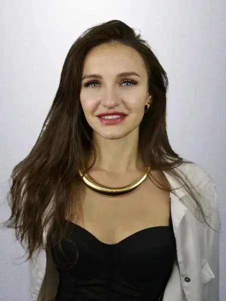 VALERIYA Pros