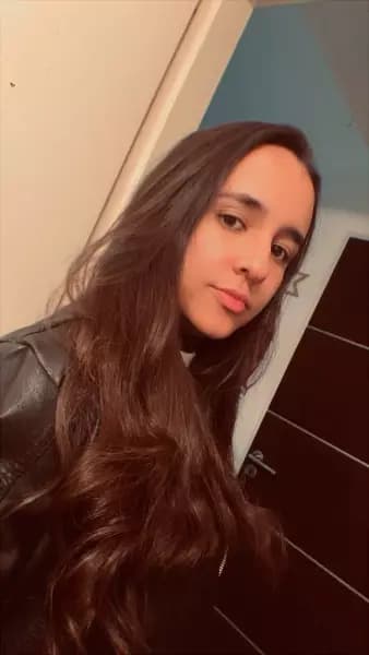 Profile image for Heloysa Lima Flores